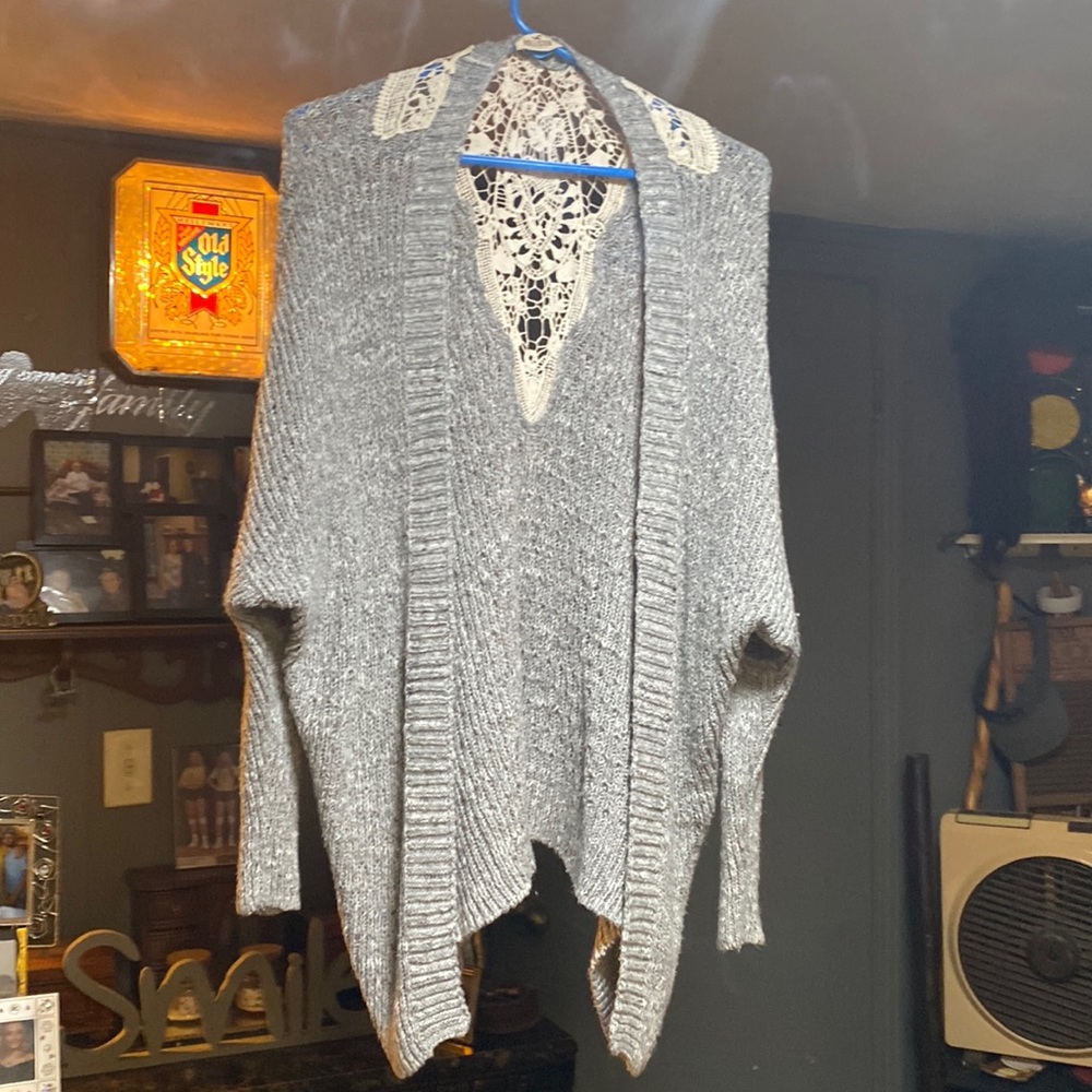 Super cute sweater